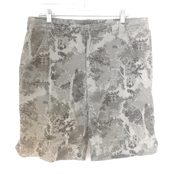 Lucy Camo Forest 10” Hiking Shorts - Picture 1 of 8